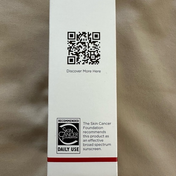 Brand new in original packaging elta MD sunscreen SPF 40 - Picture 4 of 5